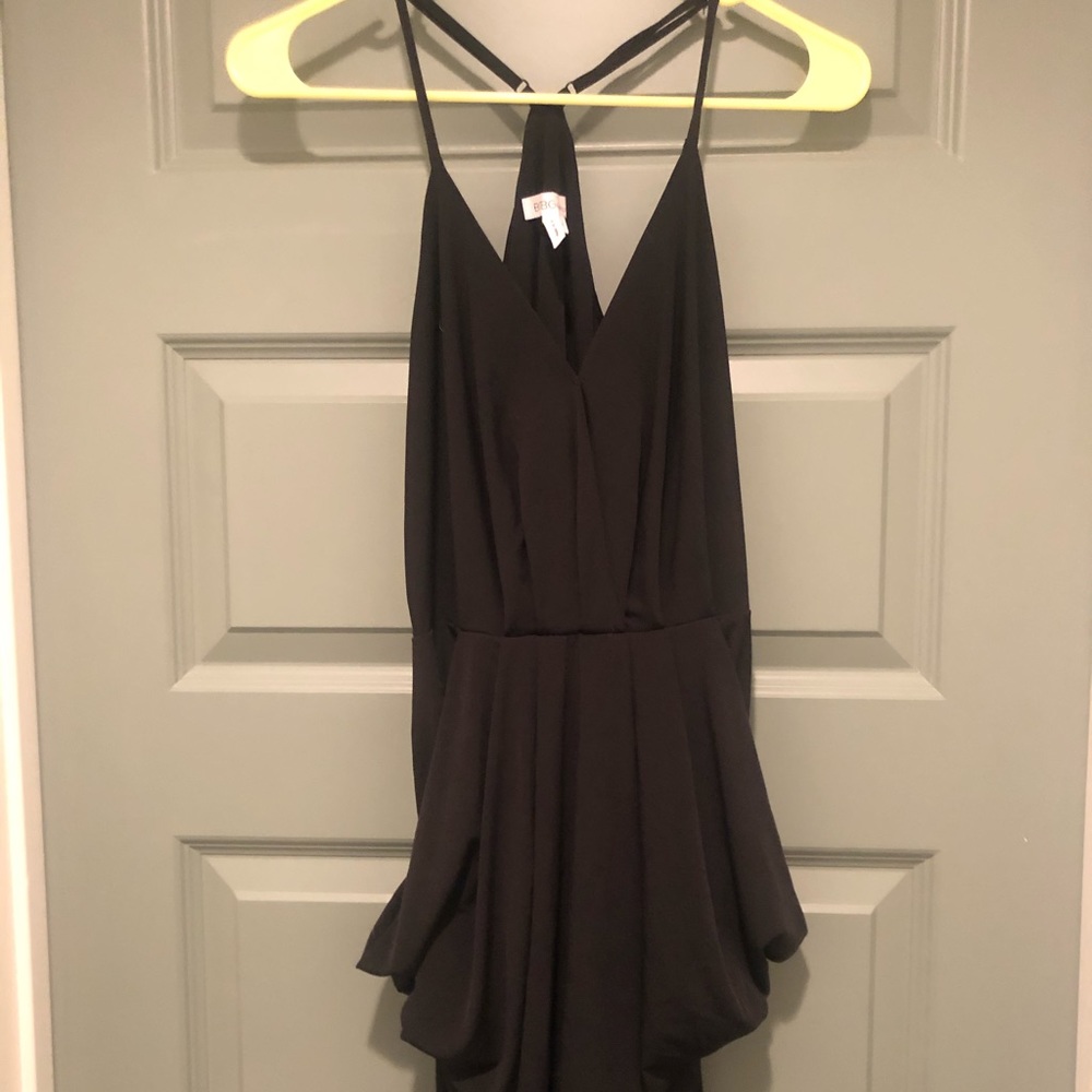 BCBG pocket dress